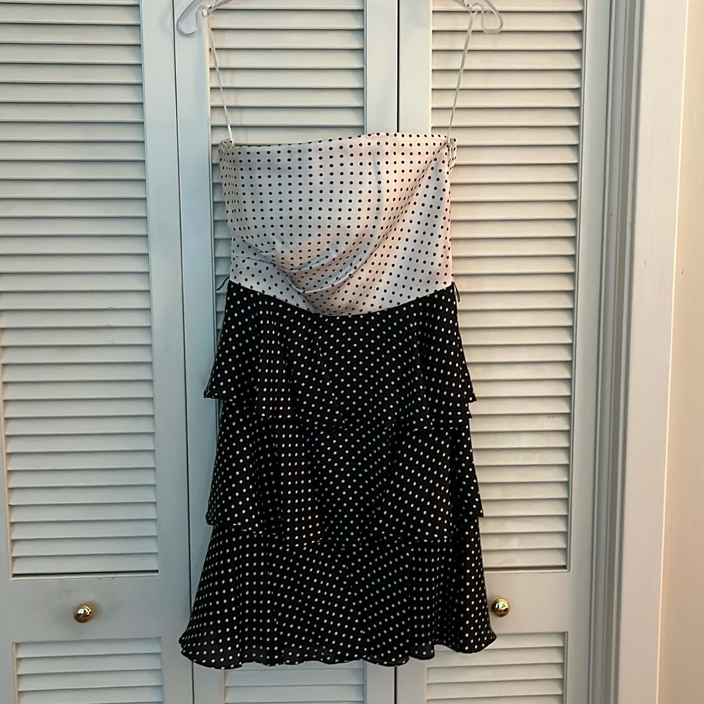 Strapless cute dress with belt
